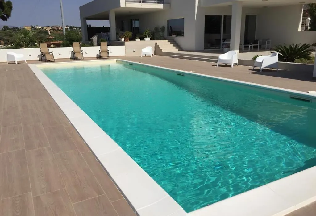 Villa Flo-1